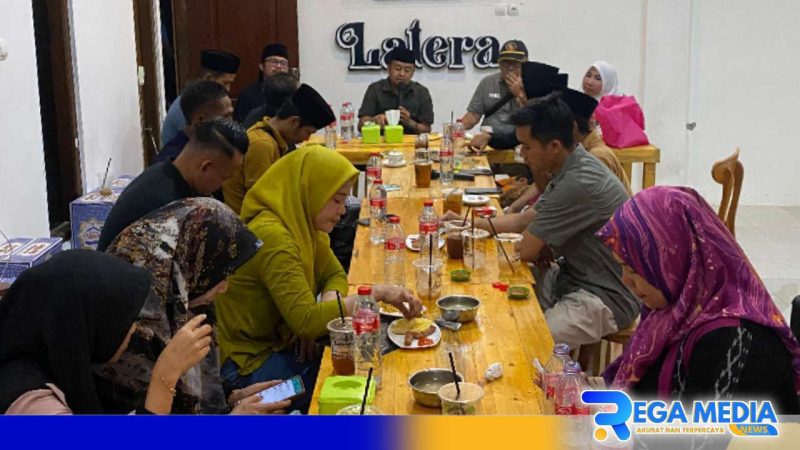 Caption: rapat evaluasi Rega Media wilayah Madura usai buka puasa bersama, (dok. regamedianews). 