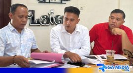 Caption: Dirut PT. Jati Wangi Galih Raka Prasetiyo, didampingi kuasa hukumnya H. Achmad Bahri, (dok. regamedianews). 