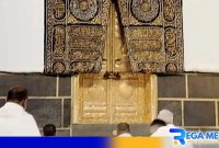 Caption: suasana di pelataran Ka'bah pada musim haji tahun 2024, (dok. regamedianews). 