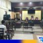 Caption: berlangsungnya sidang tuntutan terhadap inisial FT terdakwa kasus pembunuhan di Desa Karang Gayam, (dok. regamedianews). 