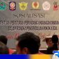 Caption: berlangsungnya sosialisasi yang dilaksanakan Pemkab Pamekasan bersama Bea Cukai, (dok. regamedianews). 