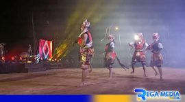 Caption: penampilan tim seni Laskar Trunojoyo tunjukkan tarian reog barong, (dok. regamedianews). 