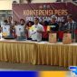 Caption: press conference, Polres Sampang tunjukkan barang bukti ungkap kasus kriminal, (dok. regamedianews). 