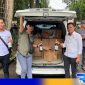 Caption: polisi amankan ratusan botol miras dari dalam mobil terparkir, (dok. regamedianews). 