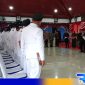 Caption: penyerahan SK perpanjangan masa jabatan Kades oleh Pj Bupati Sampang, (dok. regamedianews). 
