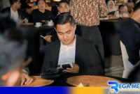 Caption: H.Sulaiman tokoh pemuda Desa Temoran Kecamatan Omben Kabupaten Sampang, (dok. regamedianews). 