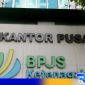 Caption: Kantor Pusat BPJS Ketenagakerjaan. 