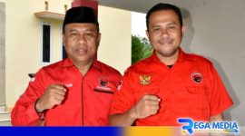 Caption: Ridwan Yasin (Kiri) dan Migdad Abdullah (Kanan), saat foto bersama di Sekretariat DPC PDI Perjuangan Kabupaten Gorut, (dok. regamedianews). 