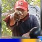 Caption: screenshot video viral seorang preman di Bangkalan melakukan pemalakan terhadap sopir truk, (dok. regamedianews). 