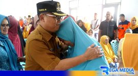 Caption: Thariq Modanggu saat bertemu dengan masyarakat, (dok. regamedianews). 