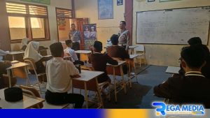 Polantas Sampang Goes To School, Imbau Pelajar Tertib Berlalu Lintas