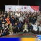 Caption: Kapolres Pamekasan AKBP Jazuli Dani Iriawan pose bersama seluruh Pers Pamekasan, (dok. regamedianews). 