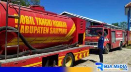 Caption: sejumlah armada pemadam kebakaran di kantor Dinas Damkar dan Penyelamatan Daerah Sampang. 