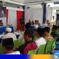 Caption: berlangsungnya sesi penyampaian aspirasi tokoh masyarakat Kecamatan Omben kepada Kapolres Sampang, (dok. regamedianews). 