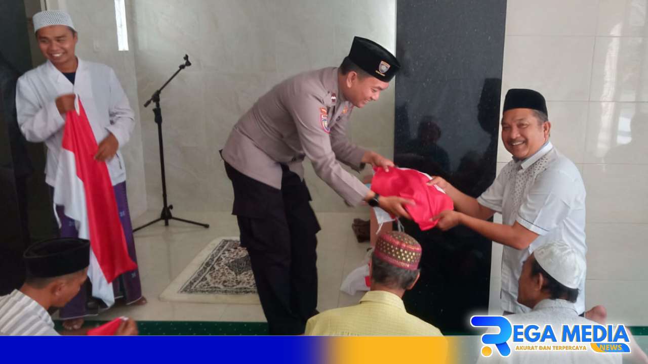 Satbinmas Polres Sampang Ajak Masyarakat Cinta Tanah Air