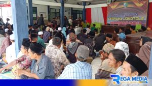 Breaking News: Kantor Kecamatan Omben Dikepung Warga