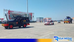 Simulasi Sispamkota di Sampang Peragakan Aksi Dramatis
