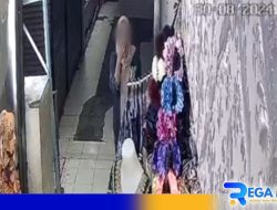 Diduga Maling Baju di Pasar Sampang Terekam CCTV