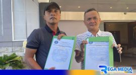 Caption: paslon bupati dan wakil bupati, Lukman-Fauzan, saat tes medical check up di RSPAL Dr.Ramelan Surabaya, (dok: regamedianews).