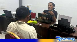 Caption: tersangka kasus curanmor saat dimintai keterangan penyidik Satreskrim Polres Sampang, (dok. regamedianews). 