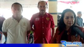 Caption: Ketua DPC PDI-P Gorut Deisy Sandra Maryana Datau (kanan), bersama Bacabup Ridwan Yasin (kiri) dan Bacawabup Mukhsin Badar (tengah), saat diwawancara awak media, (dok. regamedianews). 