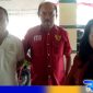 Caption: Ketua DPC PDI-P Gorut Deisy Sandra Maryana Datau (kanan), bersama Bacabup Ridwan Yasin (kiri) dan Bacawabup Mukhsin Badar (tengah), saat diwawancara awak media, (dok. regamedianews). 