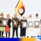 Caption: pose bersama saat penerimaan reward TBCCI 2024.
