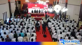 Caption: sebelum berlangsungnya pleno pengundian nomor urut Cabup-Cawabup Sampang, (dok. regamedianews). 