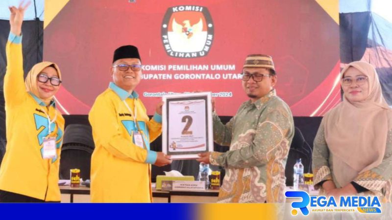 Caption: Thariq Modanggu Calon Bupati Gorontalo Utara tunjukkan nomor urut 02, (dok. regamedianews). 