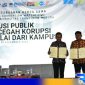 Caption: Rektor UTM tunjukkan Penandatanganan kerjasama dan diskusi publik bersama ICW, (dok. regamedianews).