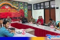 Caption: jajaran Lapas Narkotika Pamelasan mengikuti sosialisasi evaluasi wawancara zona integritas secara daring, (dok. regamedianews). 