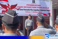 Caption: Kalapas Narkotika Kelas IIA Pamekasan saat pimpin upacara Hari Kesaktian Pancasila, (dok. regamedianews). 