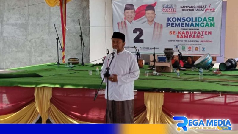 Caption: Ra Mahfud sampaikan sambutannya saat konsolidasi paslon Jimad Sakteh di Torjun, (dok. regamedianews). 