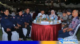 Caption: petinggi Aliansi Jurnalis Sumekar (AJS) tampak berdampingan dengan Bupati Sumenep Achmad Fauzi, (dok. regamedianews). 