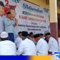 Caption: Calon Bupati Sampang H.Slamet Junaidi menyampaikan sambutannya saat silaturahmi dengan kiai dan alumni, di Ponpes Taman Anom Omben, (dok. regamedianews). 