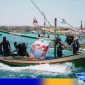 Caption: semangat para nelayan Pulau Mandangin menyambut paslon Jimad Sakteh, (dok. foto istimewa). 