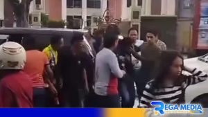 Viral, Penangkapan Didepan Kantor Pengadilan Sampang