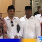 Caption: perwakilan DPRD Bangkalan usai melaporkan Cabup Mathur ke Bawaslu, (dok. regamedianews). 
