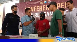 Caption: Kasat Reskrim Polres Sampang saat interogasi langsung tersangka pencabulan anak dibawah umur, (dok. regamedianews). 