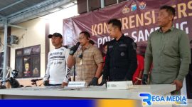 Caption: Kasat Reskrim Polres Sampang ungkap laporan dugaan penganiayaan dan pengeroyokan seorang wanita, (dok. regamedianews). 