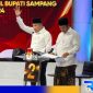 Caption: Cabup dan Cawabup Sampang 02 (H. Slamet Junaidi - Ra Mahfud), dalam sesi debat publik kedua di JTv Surabaya, (dok. regamedianews). 