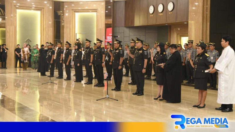 Caption: suasana berlangsungnya pelantikan 11 pimpinan baru di lingkungan Kemenkum RI, di Graha Pengayoman, Jakarta. 