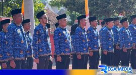Caption: pegawai Lapas Narkotika Kelas IIA Pamekasan melaksanakan upacara peringatan Hari Bela Negara ke-76.