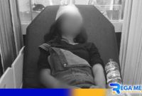Caption: foto korban (alm. Eilga) saat mendapat perawatan di rumah sakit setelah mengalami kecelakaan akibat dijambret, (dok. regamedianews). 