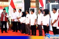 Caption: Menteri Sosial Republik Indonesia Saifullah Yusuf, disaat acara dialog interaktif di Pendopo Agung Bangkalan.