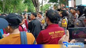 BEM Desak DPRD Sampang Bongkar Mafia Pupuk