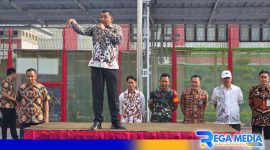 Caption: Kalapas Narkotika Pamekasan (Fathorrosi) saat memberikan pemahaman kepada warga binaan pemasyarakatan. 