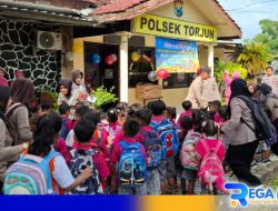 Polsek Torjun Perkenalkan Program Polisi Sahabat Anak