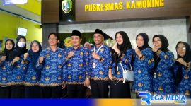 Caption: pose bersama Sekdakab Sampang dengan Kadinkes KB serta Kabid usai launching program Cek Kesehatan Gratis, (dok. regamedianews). 