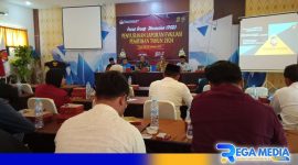 Caption: berlangsungnya focus group discussion KPU Sampang di Ballroom Hotel Bahagia, (dok. regamedianews). 